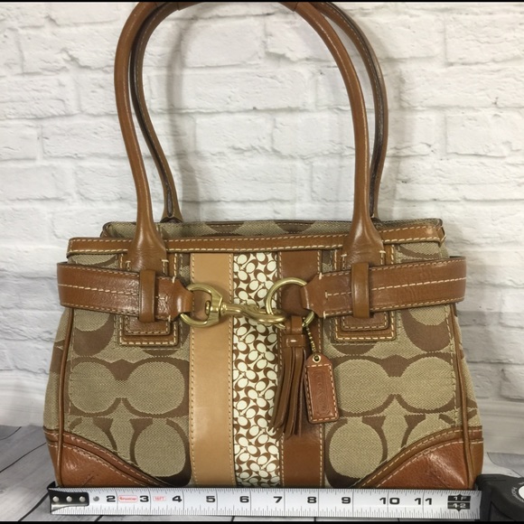 Authentic coach purse - Picture 3 of 7